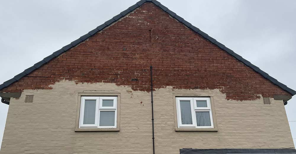 Exterior paint removal from a brick house near Abingdon, Oxfordshire