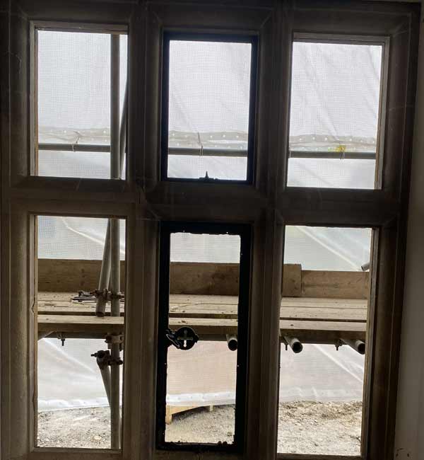 Bath stone window casements cleaned at country house near Swindon, Wiltshire