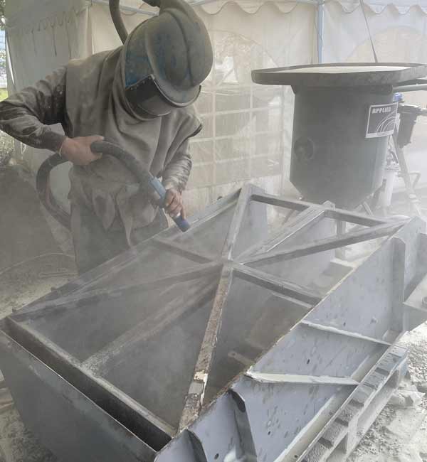 Metal blast cleaning for HS2 machinery across Oxfordshire and Buckinghamshire