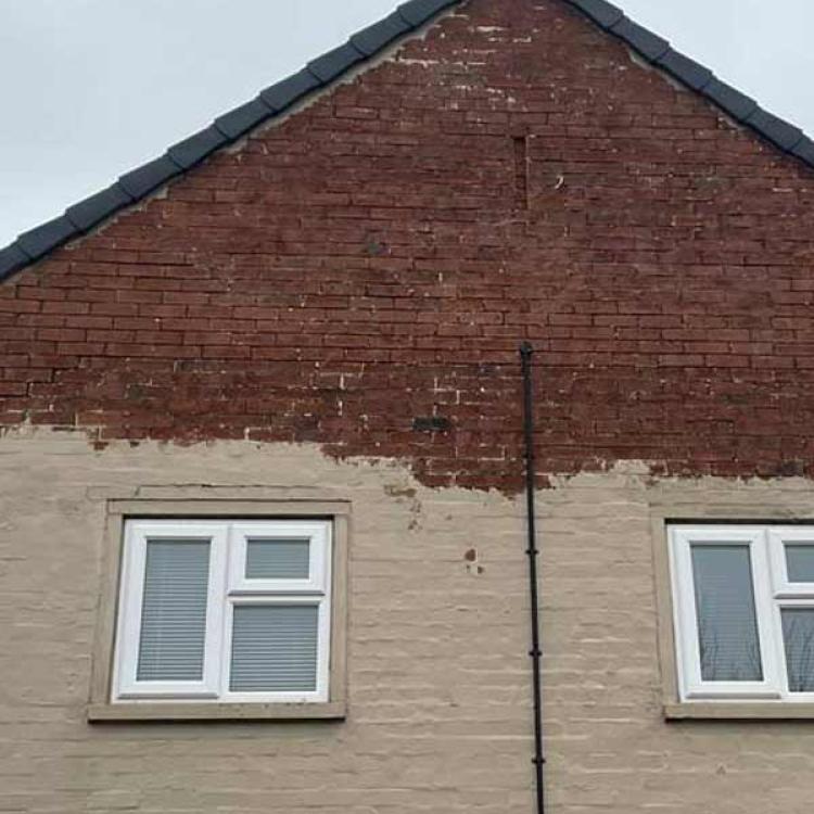 Exterior paint removal from a brick house near Abingdon, Oxfordshire